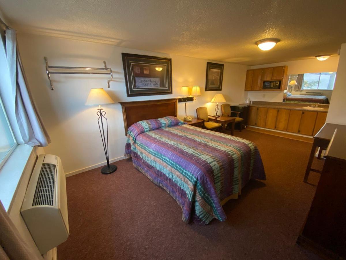 Round-Up Motel Cheyenne Exterior photo