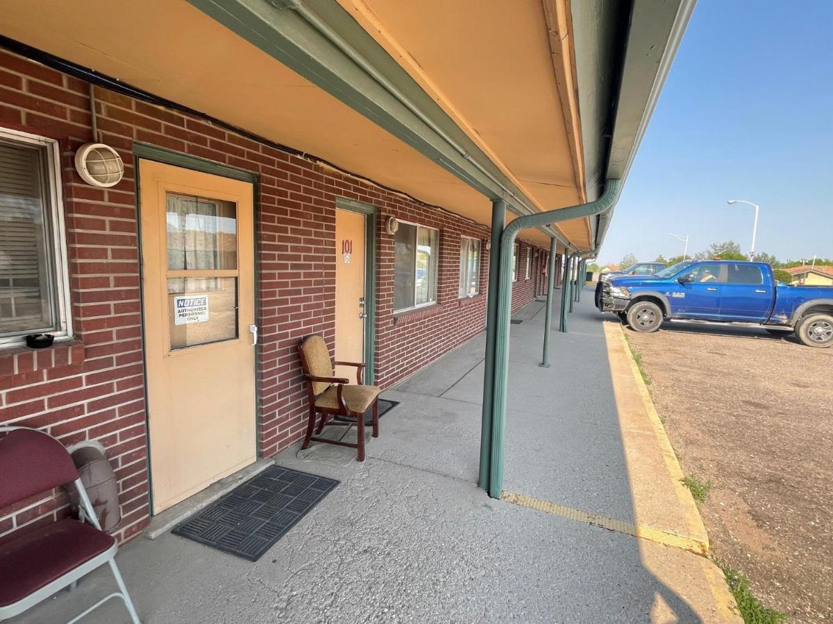 Round-Up Motel Cheyenne Exterior photo